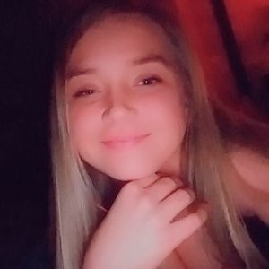 Meet your Posher, Whitney ann